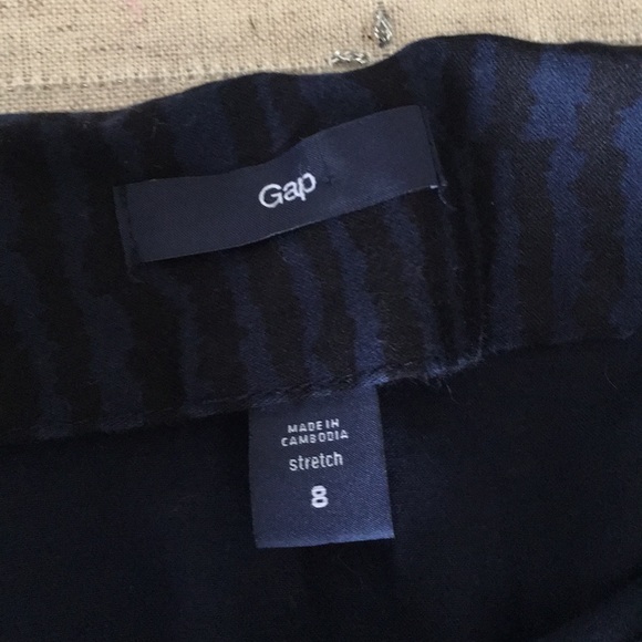 Gap black and blue zebra print skirt. - Picture 5 of 5